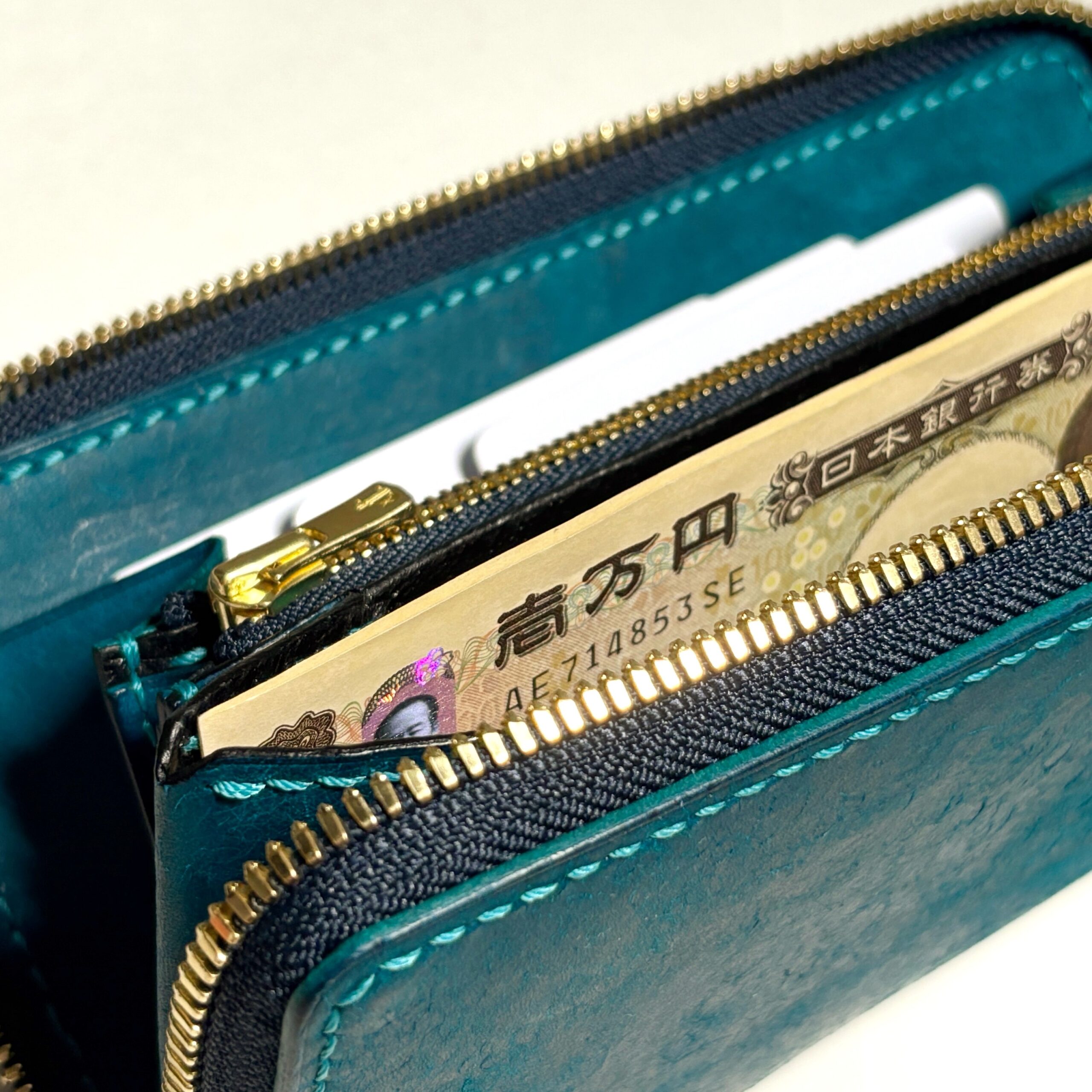 コンパクト ラウンドファスナー長財布